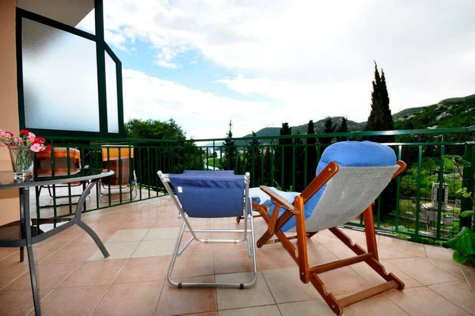 Apartments Franic Плоче Экстерьер фото