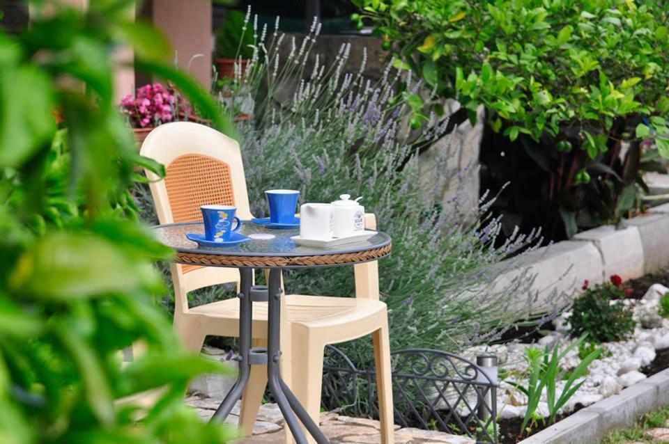 Apartments Franic Плоче Экстерьер фото